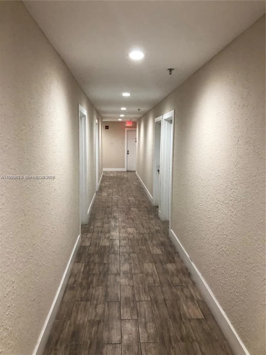 1+1 Daire — 2730 Collins Ave #310, Miami Beach, FL 33140