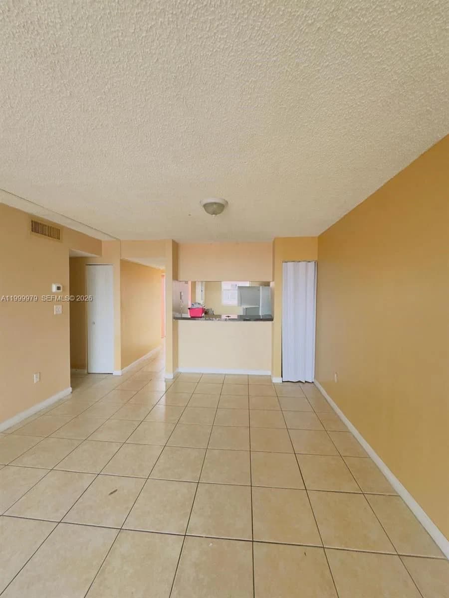 2-bedroom Condo — 19841 114th Ave #310, Miami, FL 33157