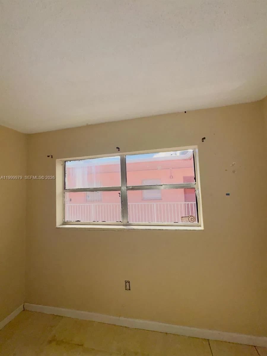 2-bedroom Condo — 19841 114th Ave #310, Miami, FL 33157