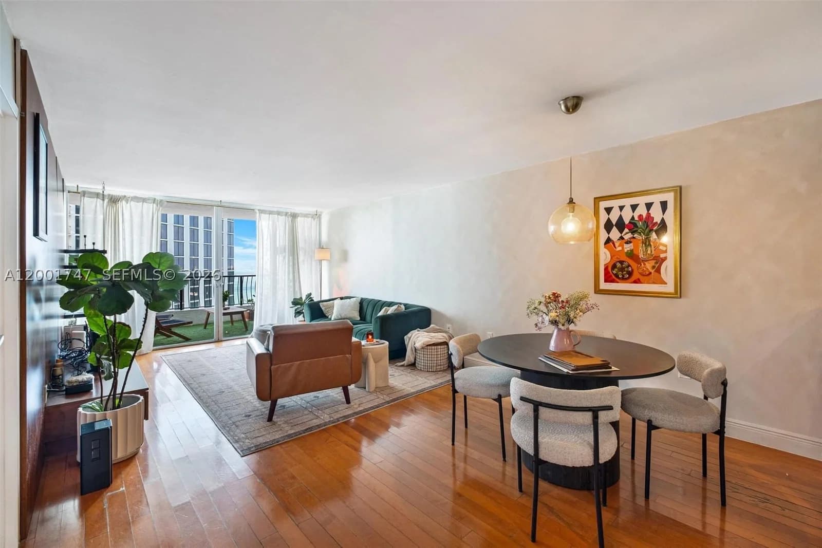 1-bedroom Condo — 555 15th St #26F, Miami, FL 33132