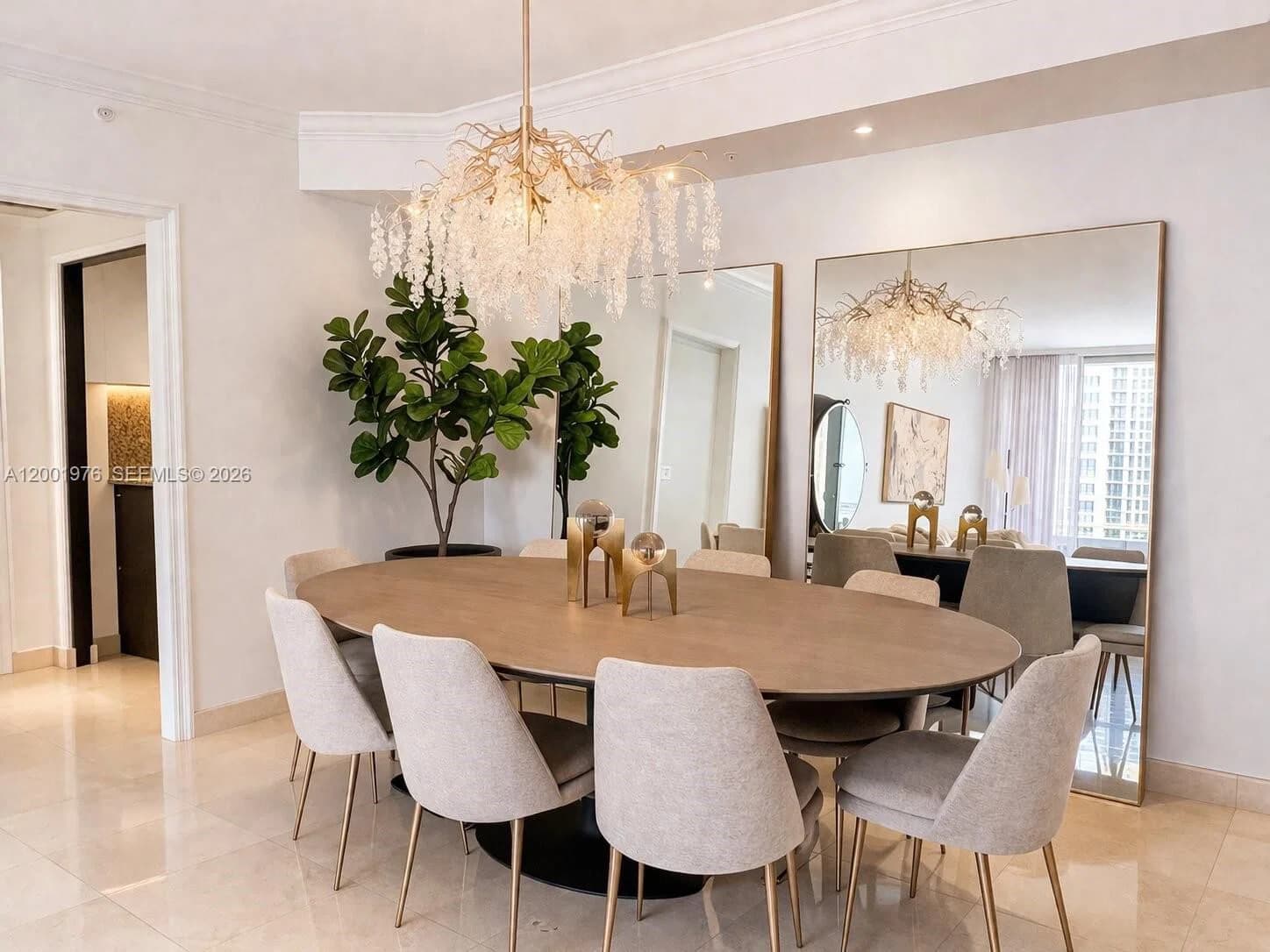 2-bedroom Condo — 848 Brickell Key Dr #905, Miami, FL 33131