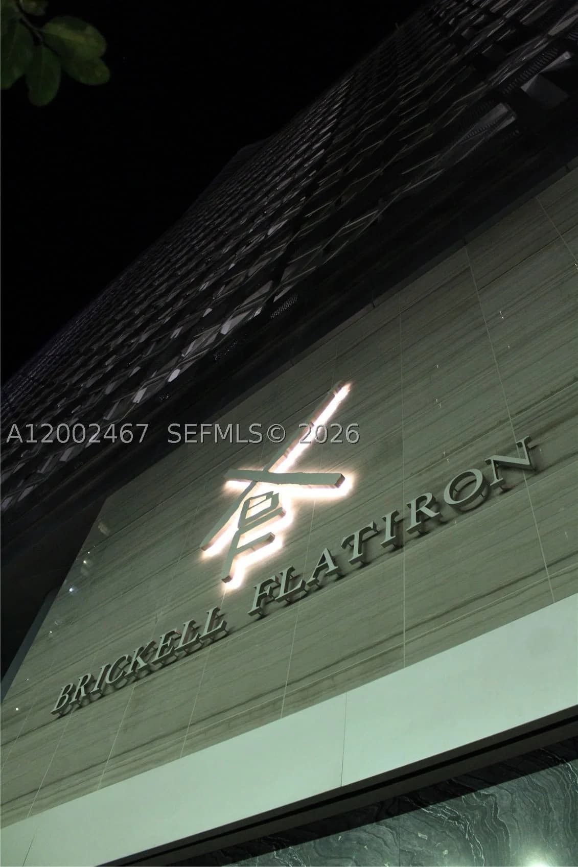 1-bedroom Condo — 1000 Brickell Plz #1906, Miami, FL 33131
