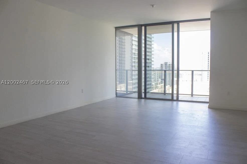 1-bedroom Condo — 1000 Brickell Plz #1906, Miami, FL 33131