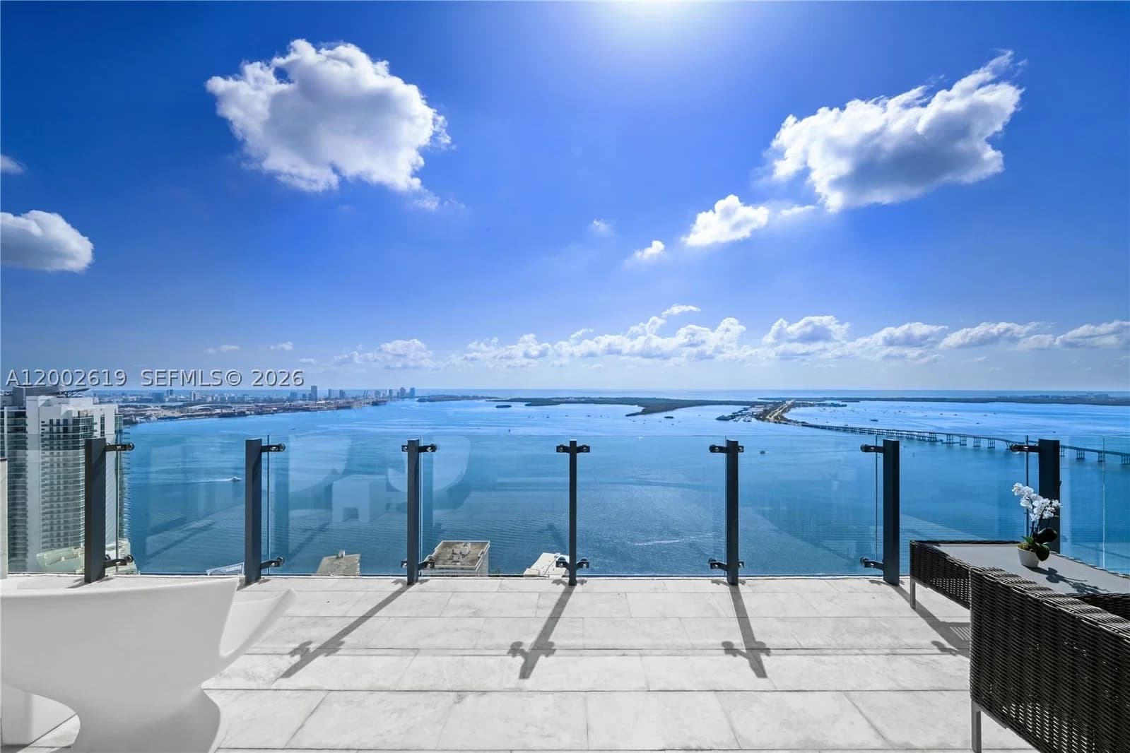3-bedroom Condo — 1451 Brickell Ave #5101, Miami, FL 33131