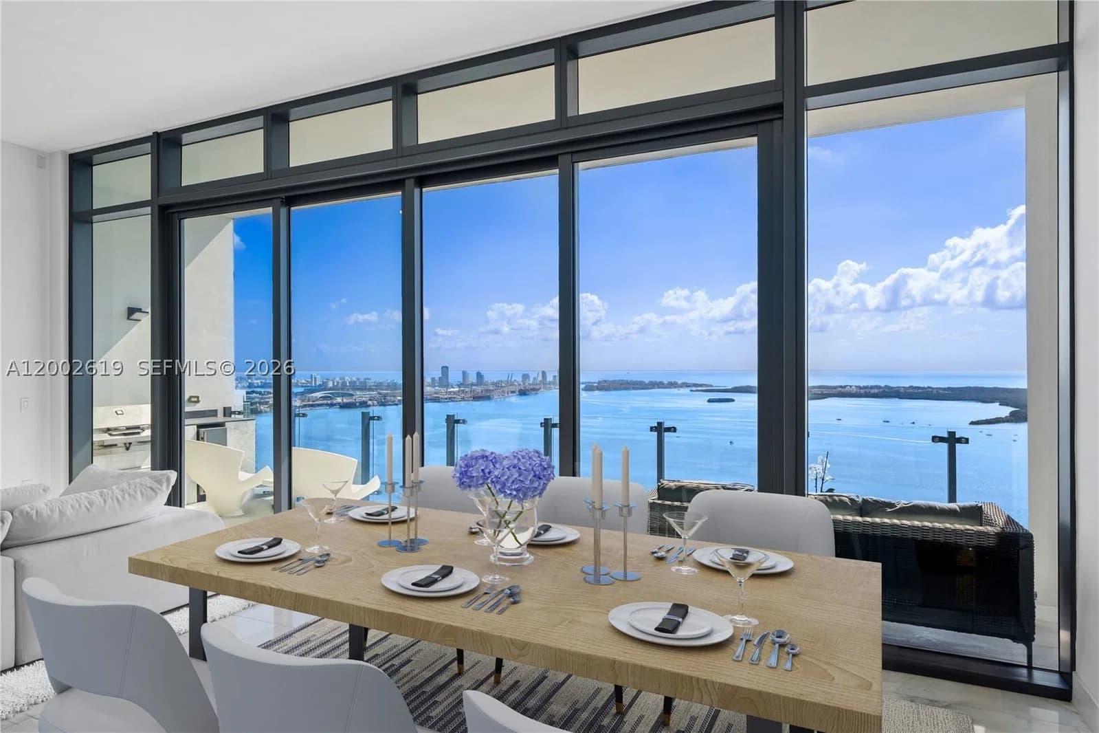 3-bedroom Condo — 1451 Brickell Ave #5101, Miami, FL 33131