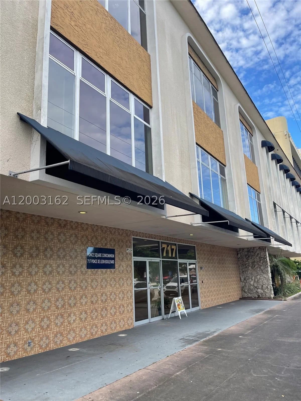 Mülk — 717 Ponce De Leon Blvd #323, Coral Gables, FL 33134