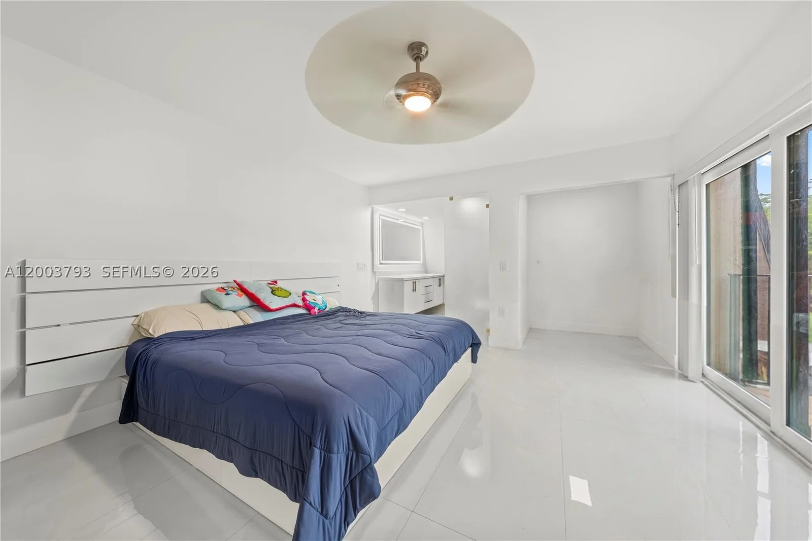 2+1 Townhouse — 4089 Forest Hill Dr, Cooper City, FL 33026