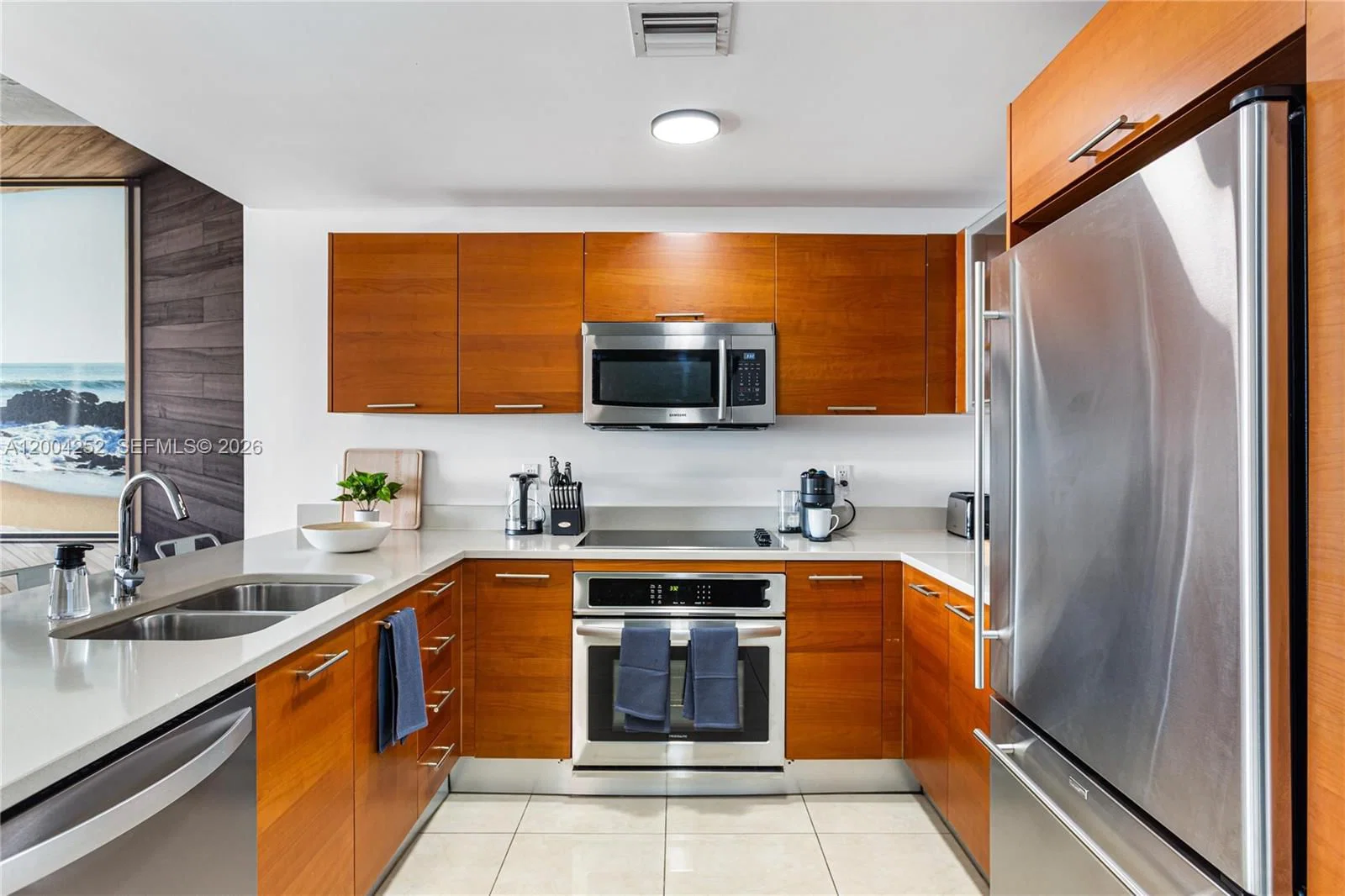 2-bedroom Condo — 3250 1st Ave #913, Miami, FL 33137