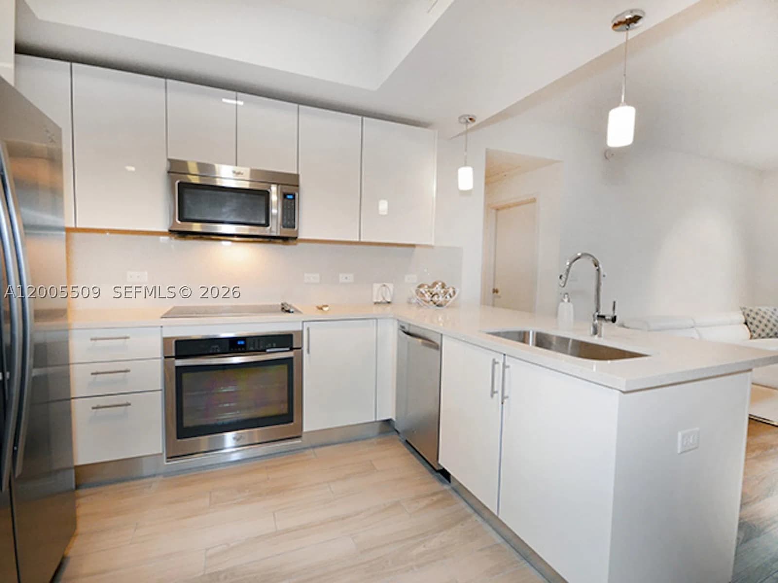 2+1 Condo — 999 1st Ave #1611, Miami, FL 33130