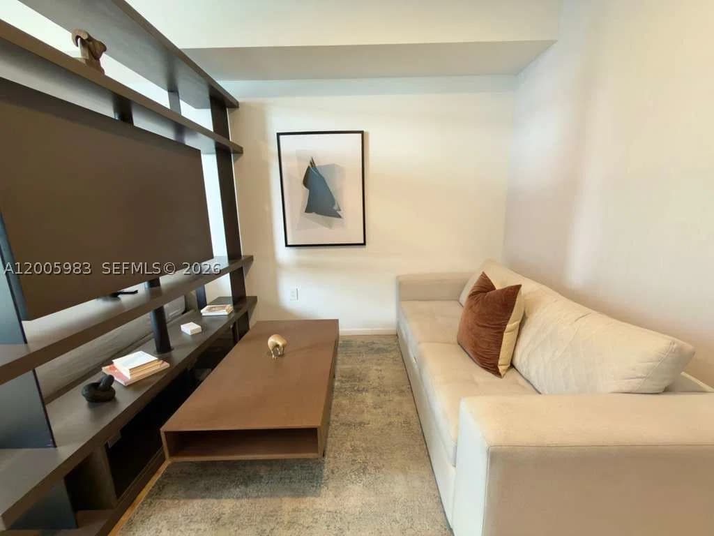 Condo — 398 5th St #4313, Miami, FL 33132
