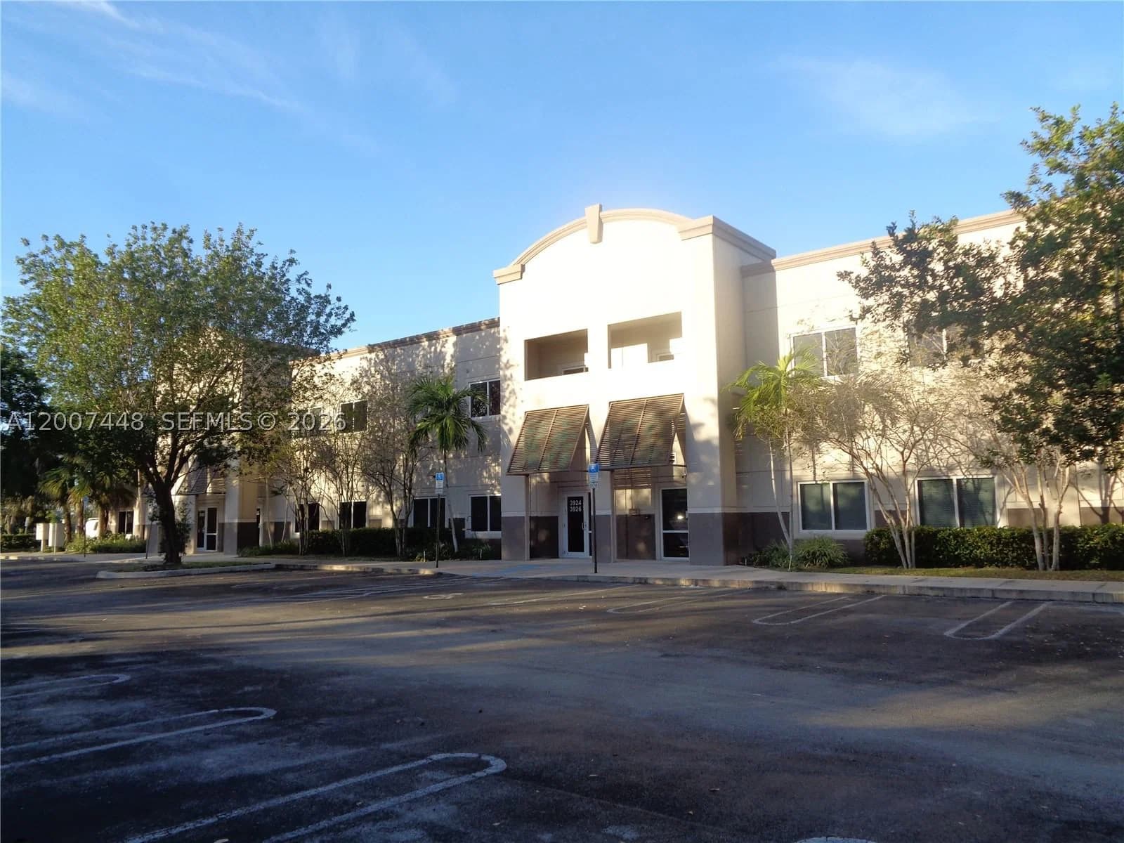 Mülk — 3924 Coral Ridge Dr #7, Coral Springs, FL 33065