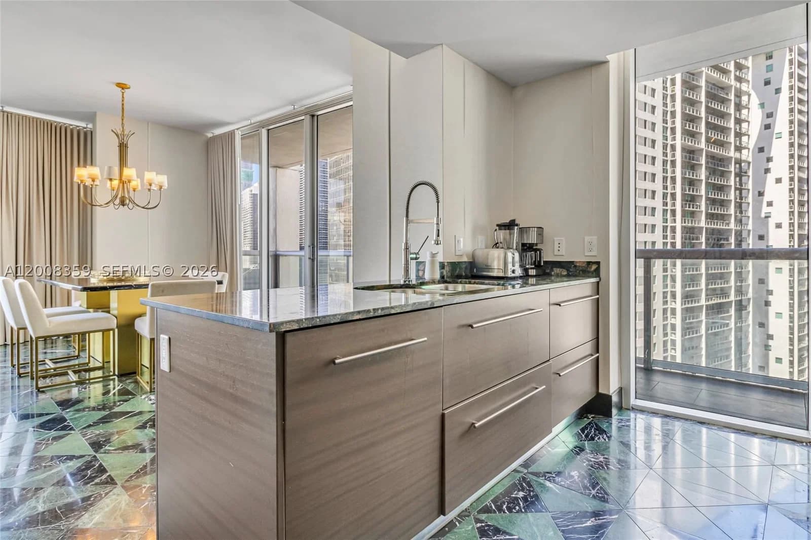 2-bedroom Condo — 485 Brickell Ave #2508, Miami, FL 33131