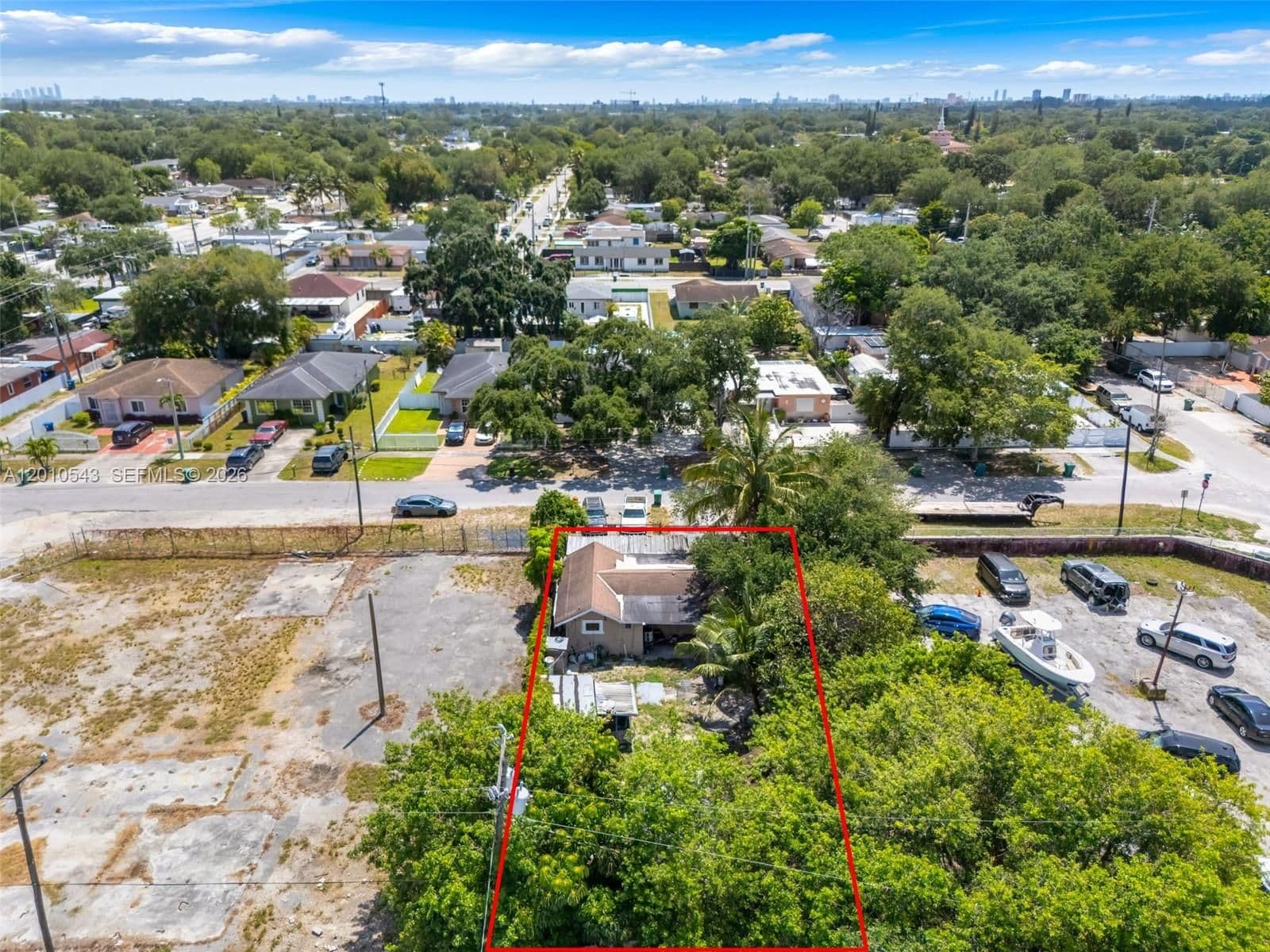 2+1 Müstakil ev — 9422 26th Ave, Miami, FL 33147