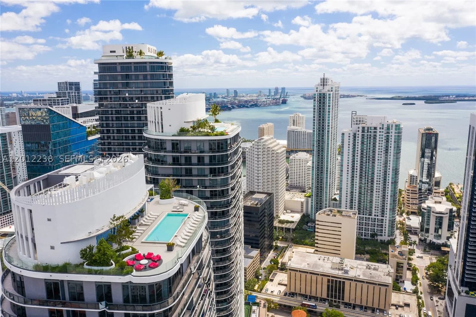 1+1 Condo — 45 9th St #1604, Miami, FL 33130