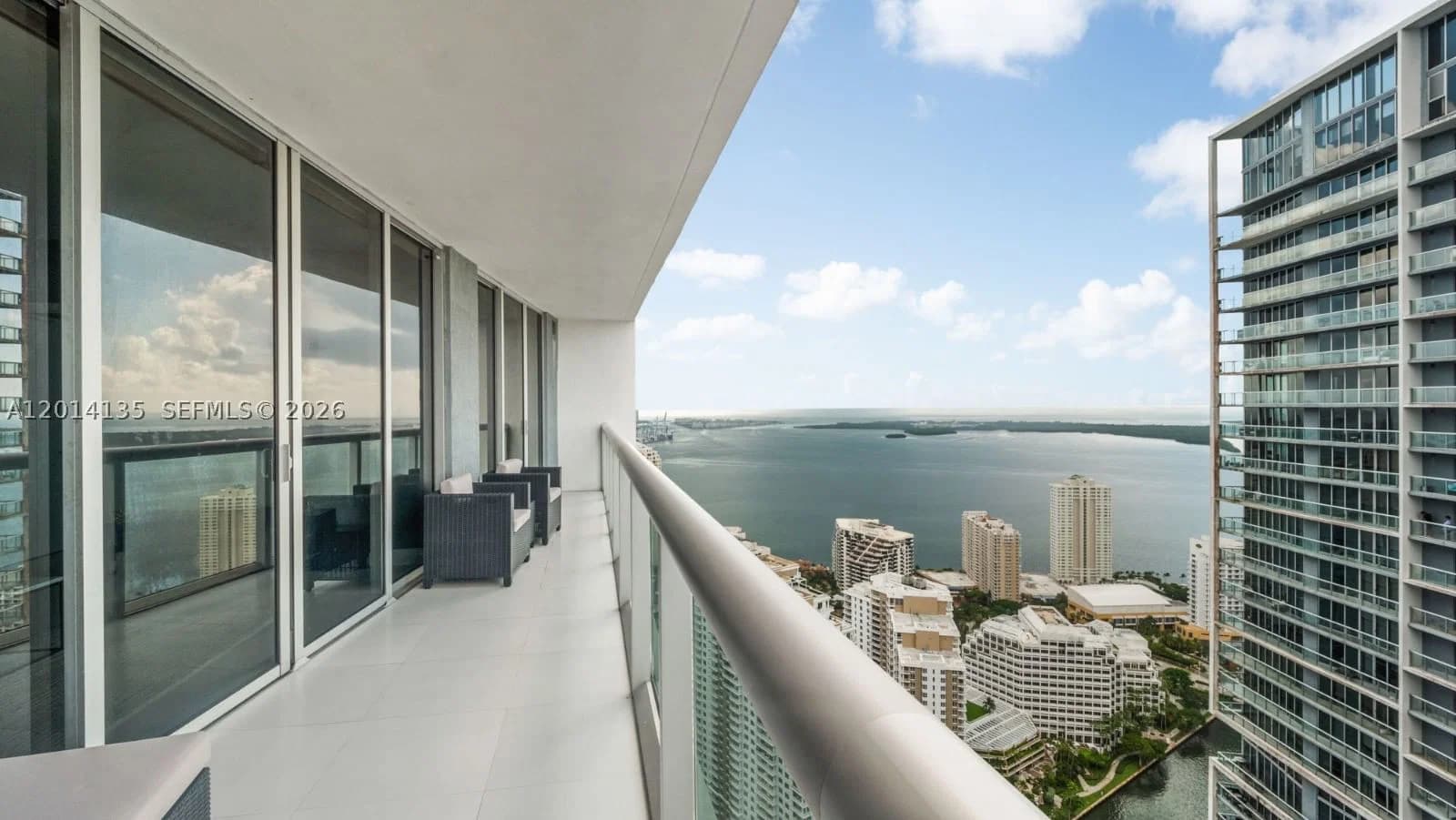 2-bedroom Condo — 475 Brickell Ave #5109, Miami, FL 33131