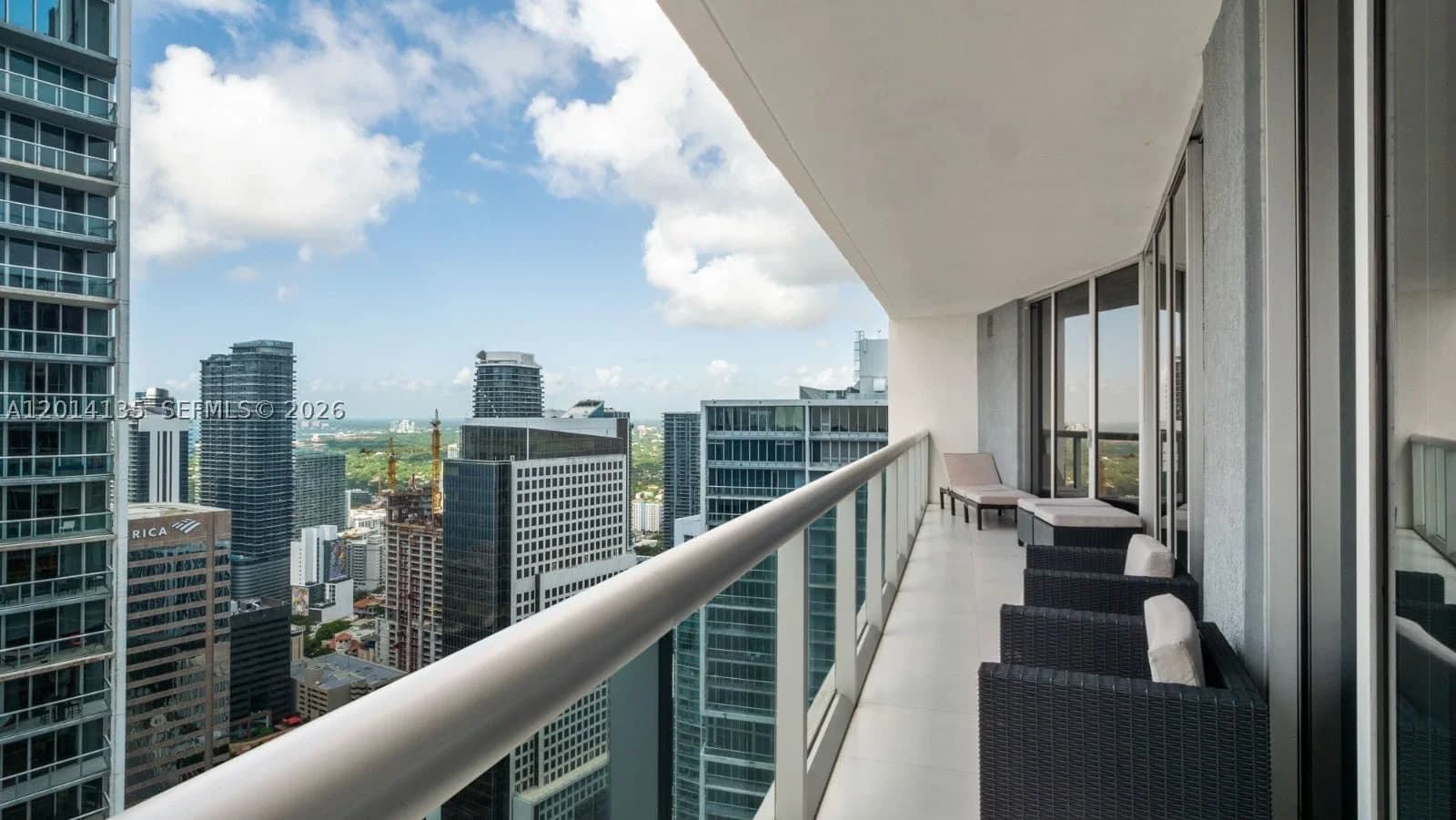 2-bedroom Condo — 475 Brickell Ave #5109, Miami, FL 33131