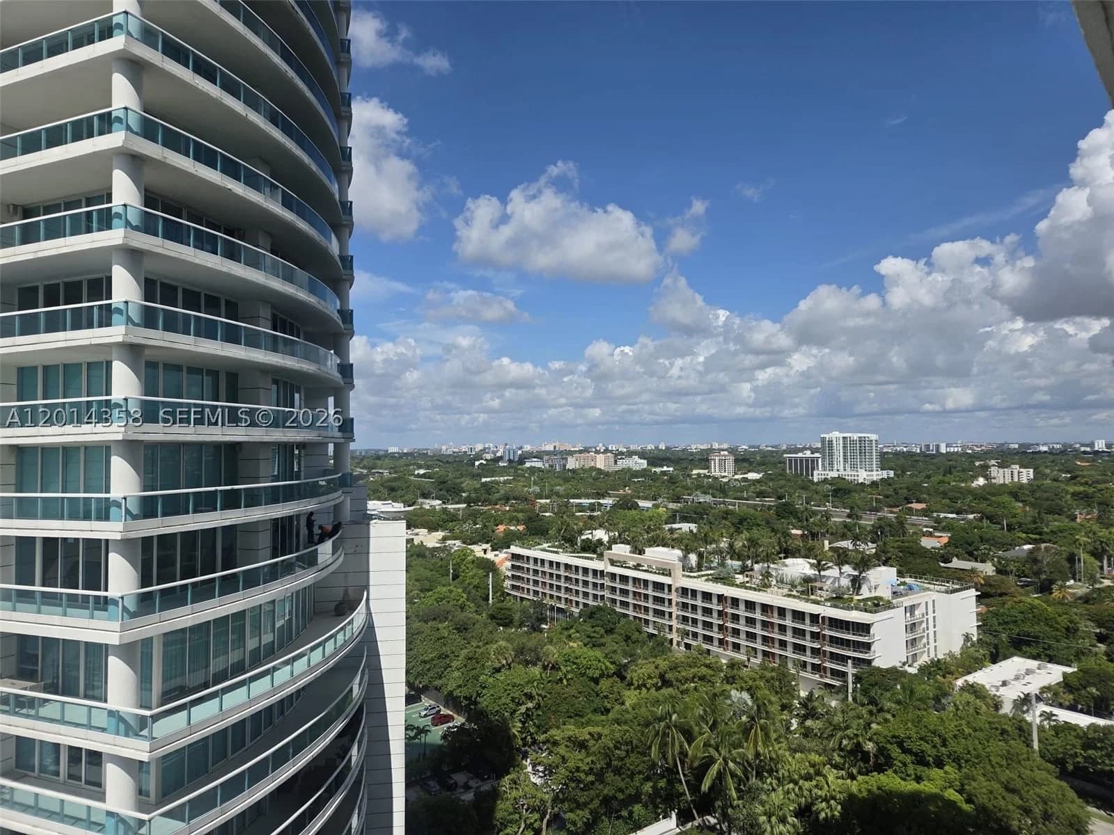 1+1 Condo — 2101 Brickell Ave #1808, Miami, FL 33129