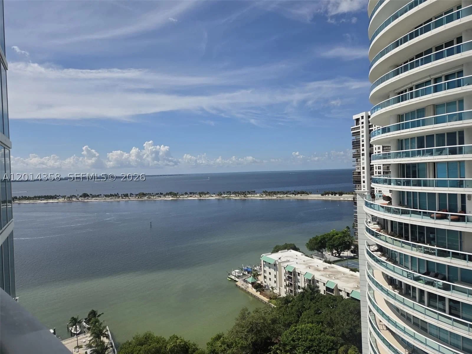1+1 Condo — 2101 Brickell Ave #1808, Miami, FL 33129