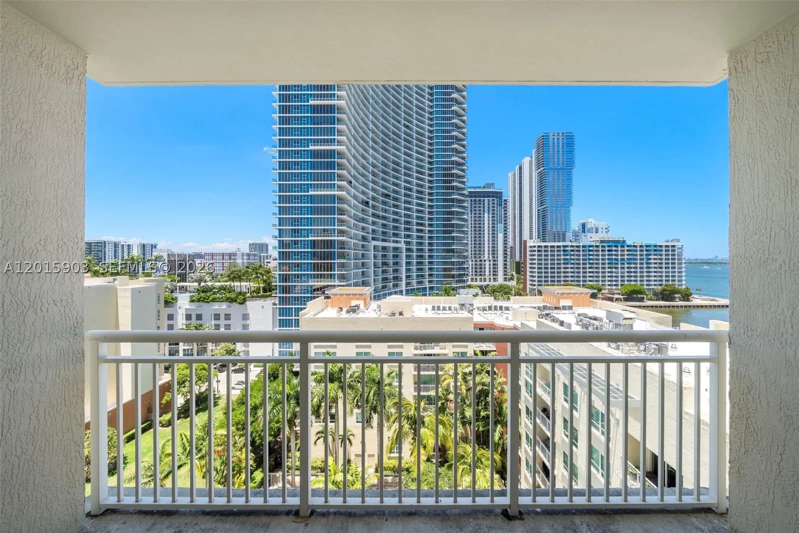 2-bedroom Condo — 2000 Bayshore Dr #1005, Miami, FL 33137