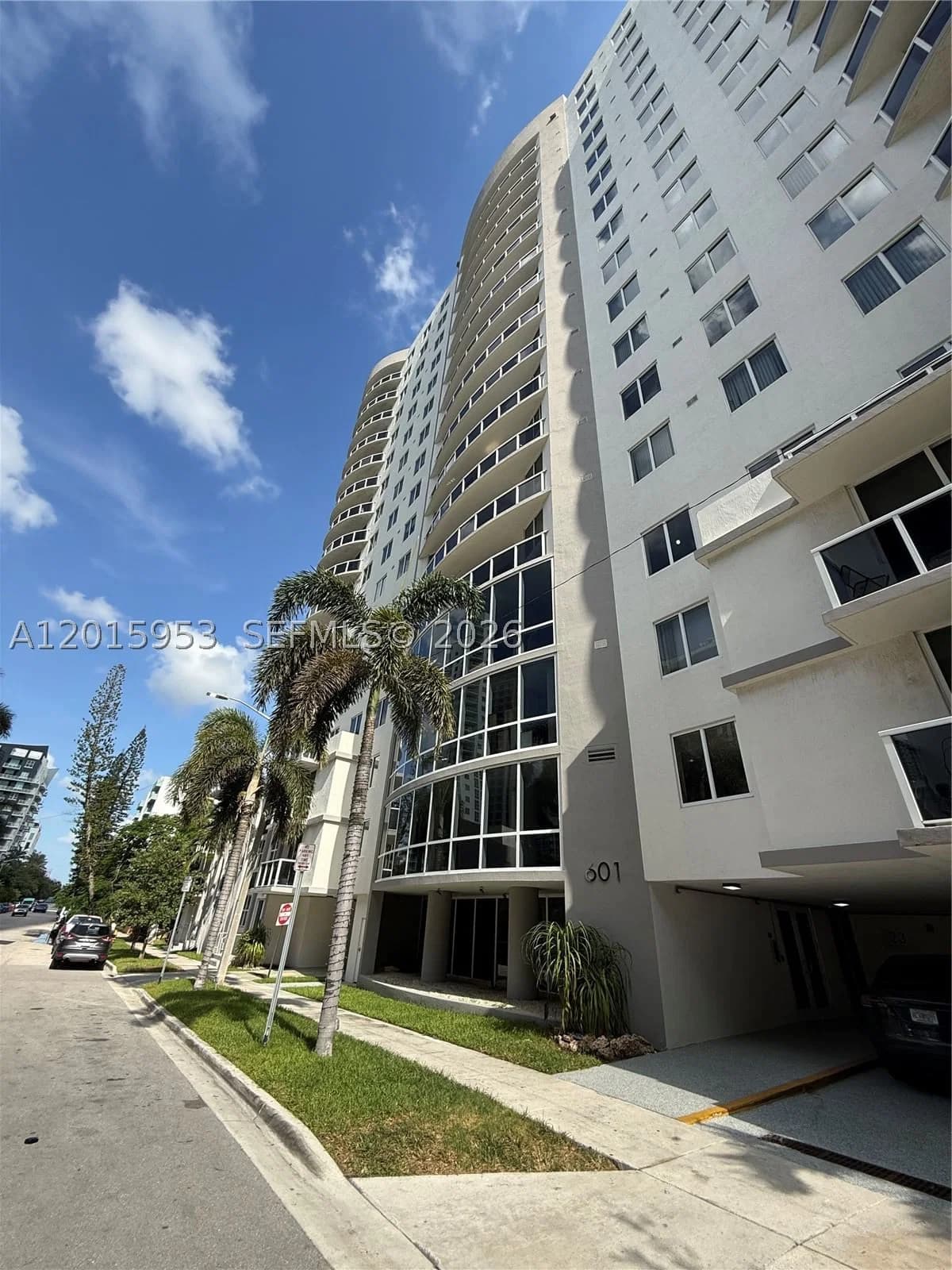 1-bedroom Condo — 601 23rd St #707, Miami, FL 33137