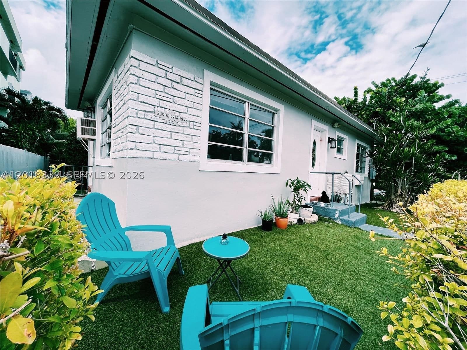 Mülk — 7630 Byron Ave, Miami Beach, FL 33141