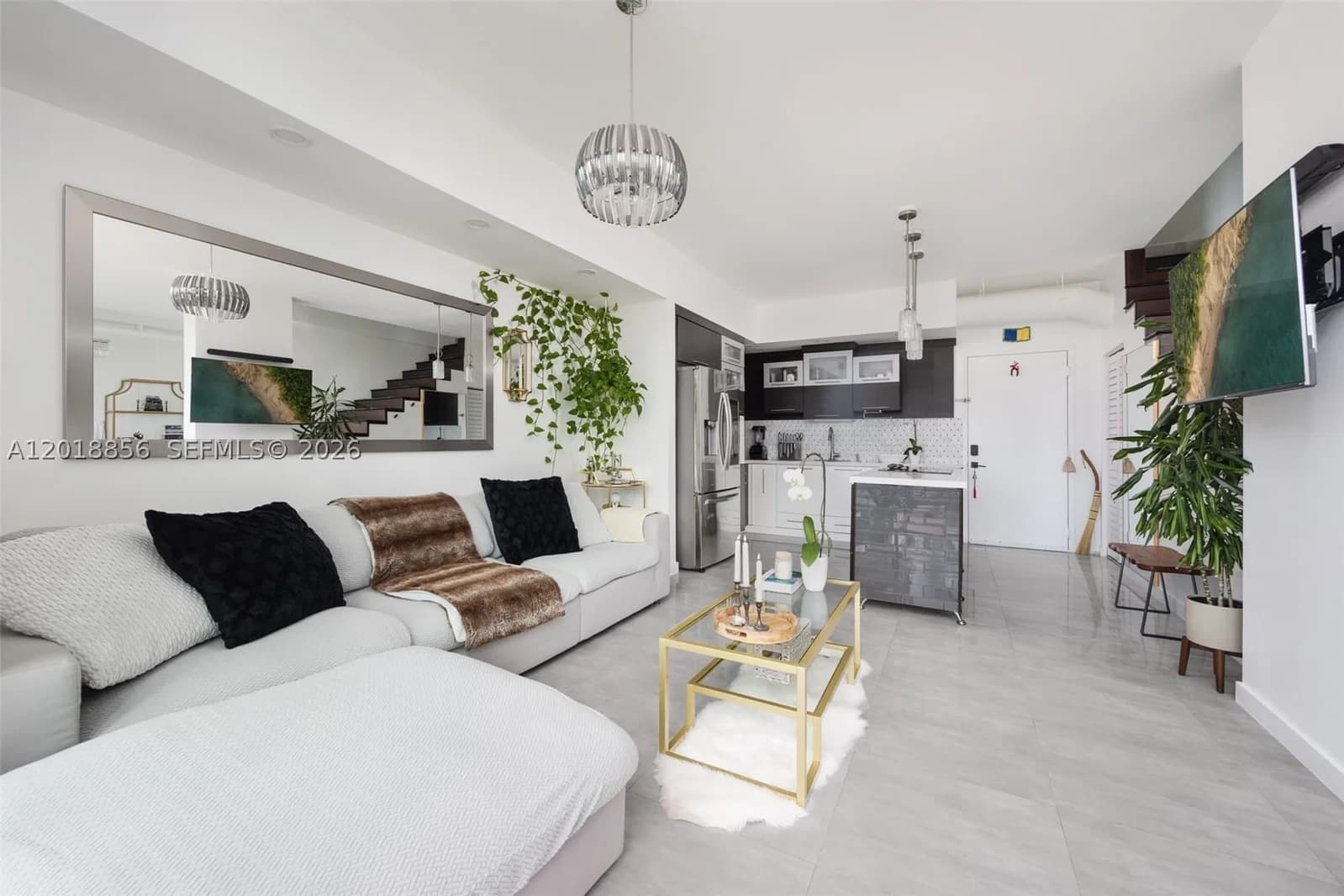 2+1 Condo — 690 1st Ct #PHI10, Miami, FL 33130