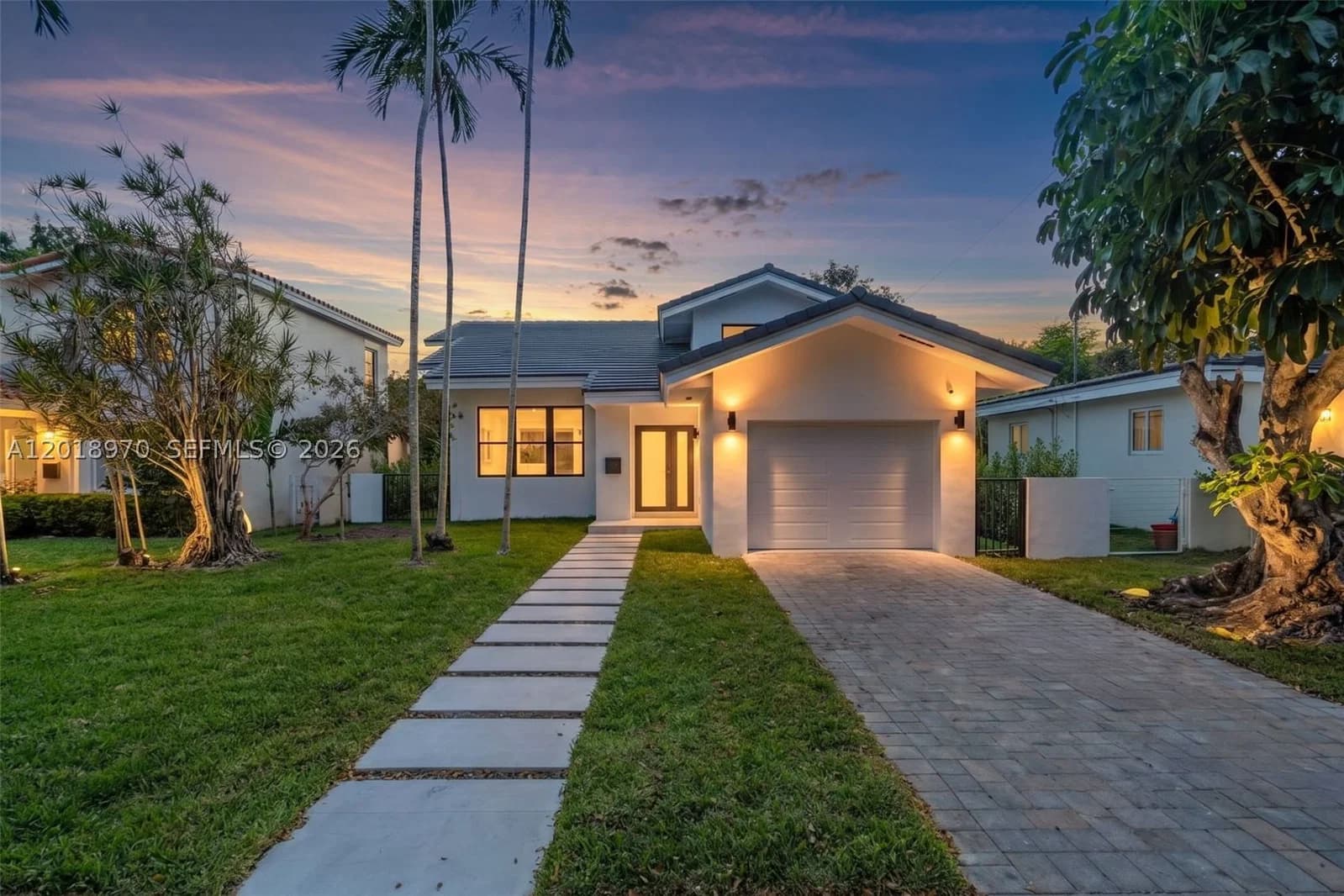 4+1 Müstakil ev — 1415 Trillo Ave, Coral Gables, FL 33146
