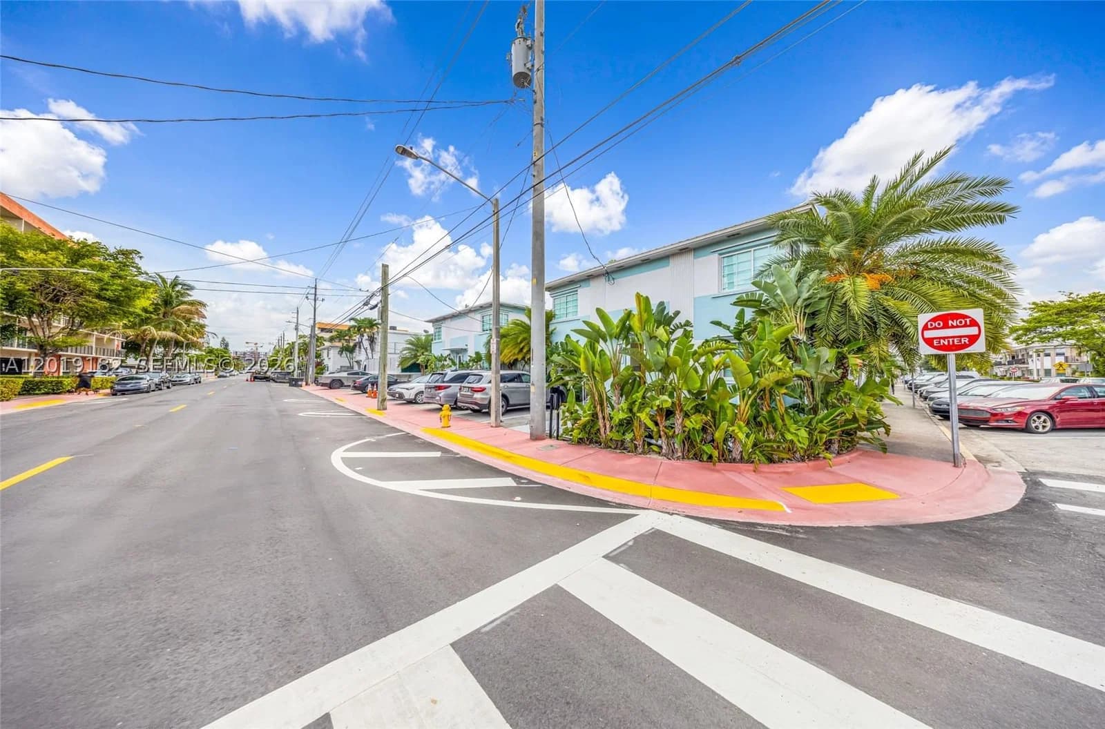 Mülk — 7830 Abbott Ave, Miami Beach, FL 33141
