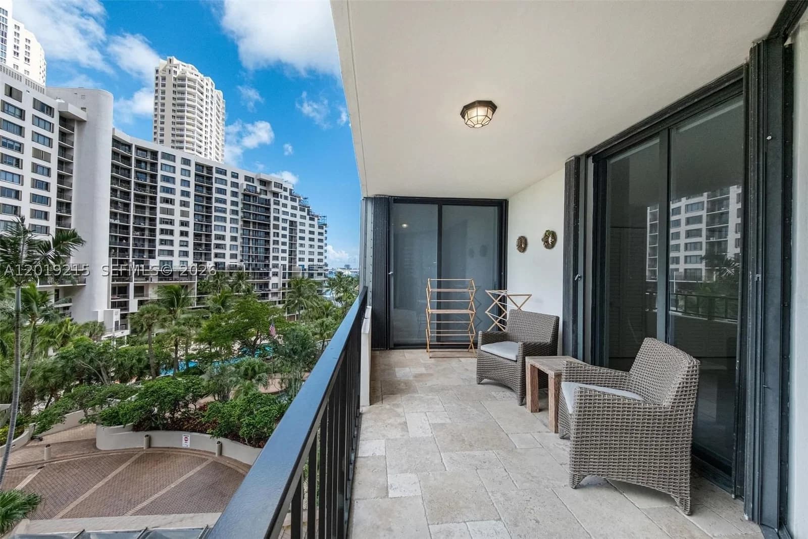 2+1 Condo — 520 Brickell Key Dr #A710, Miami, FL 33131