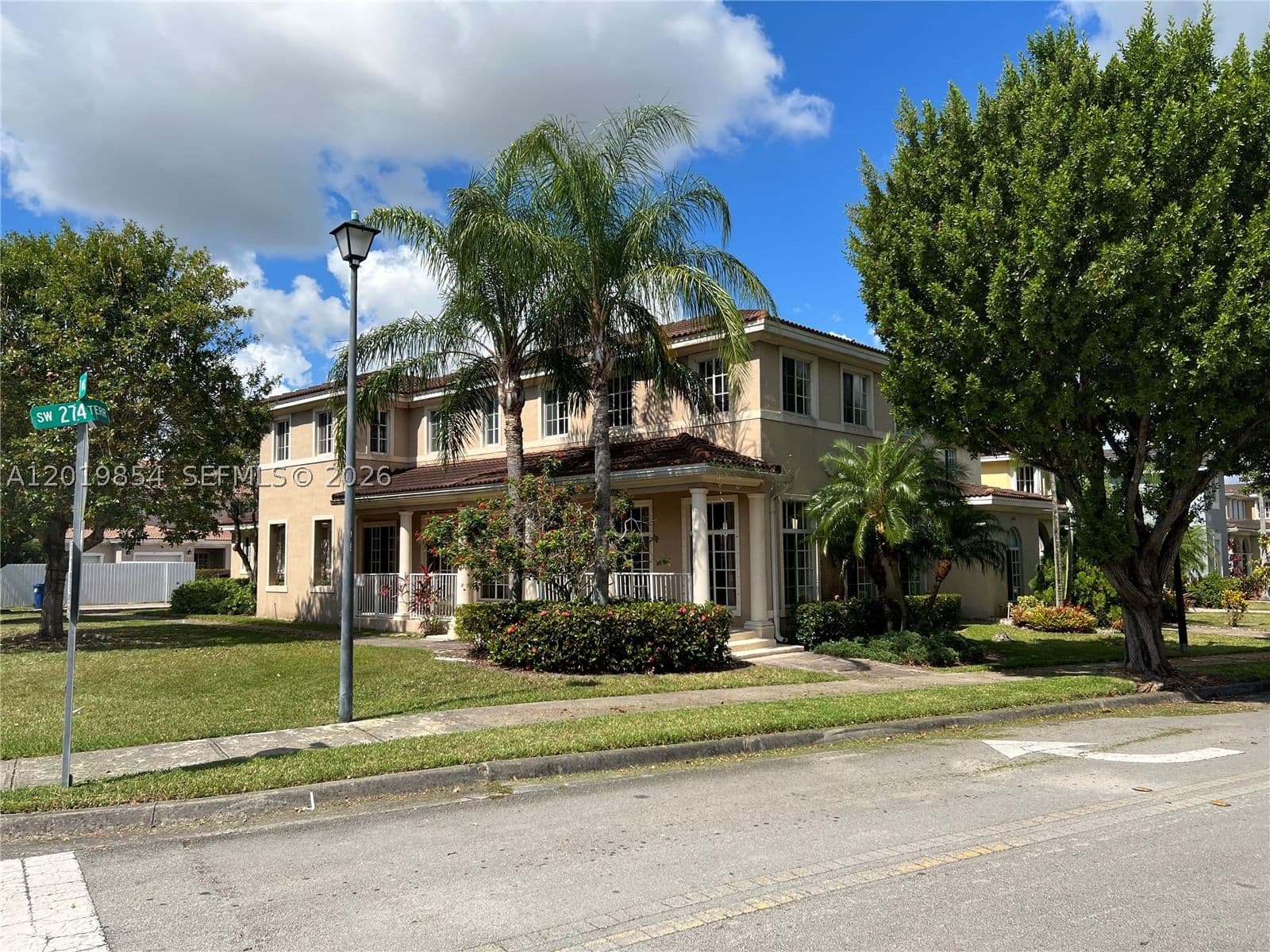 4+1 Müstakil ev — 14008 274 TER, Homestead, FL 33032