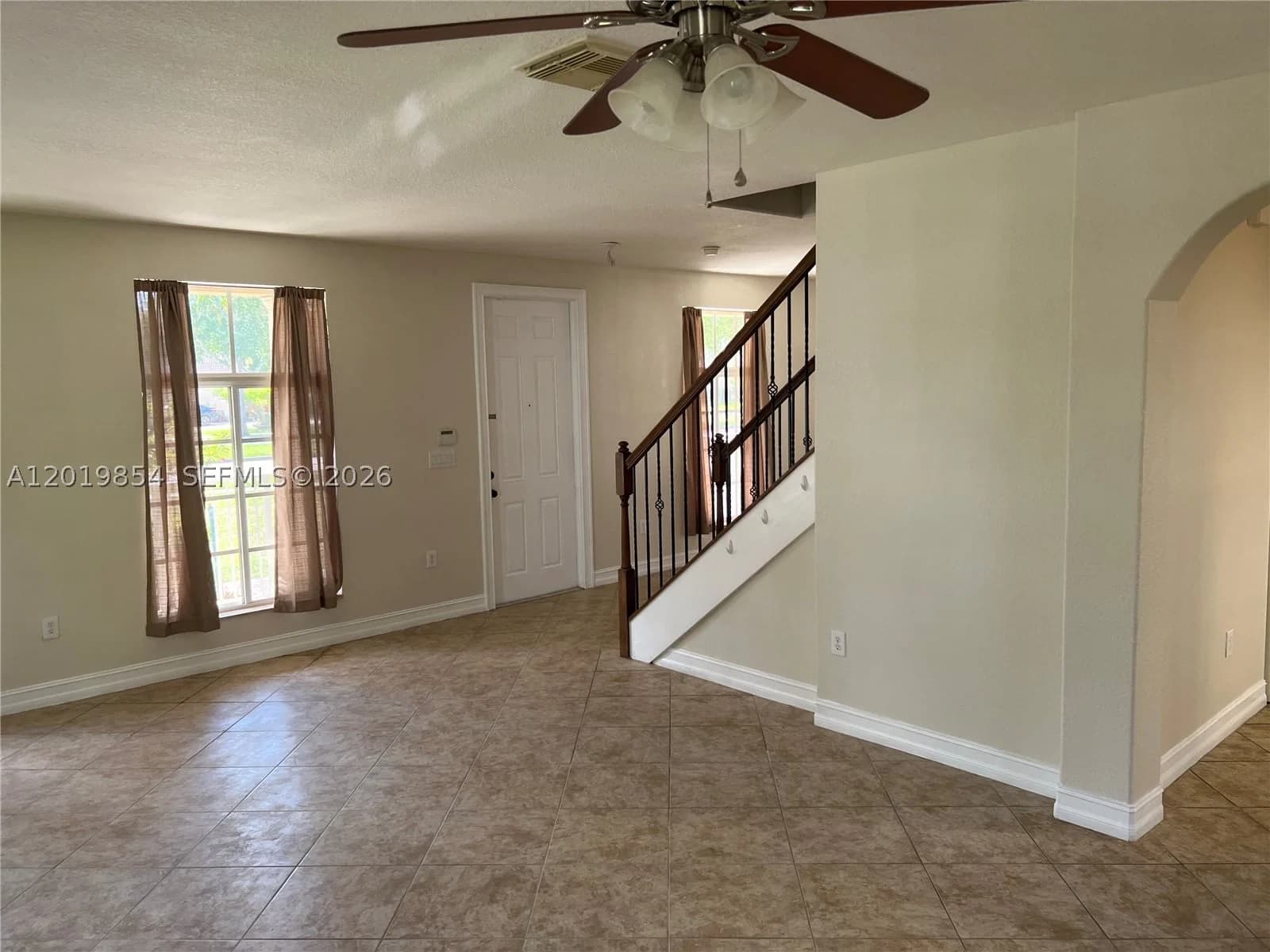 4+1 Müstakil ev — 14008 274 TER, Homestead, FL 33032