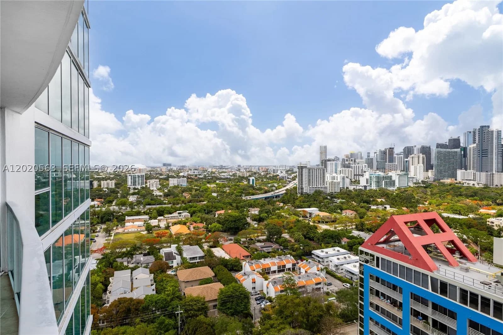 1+1 Condo — 2101 Brickell Ave #2302, Miami, FL 33129