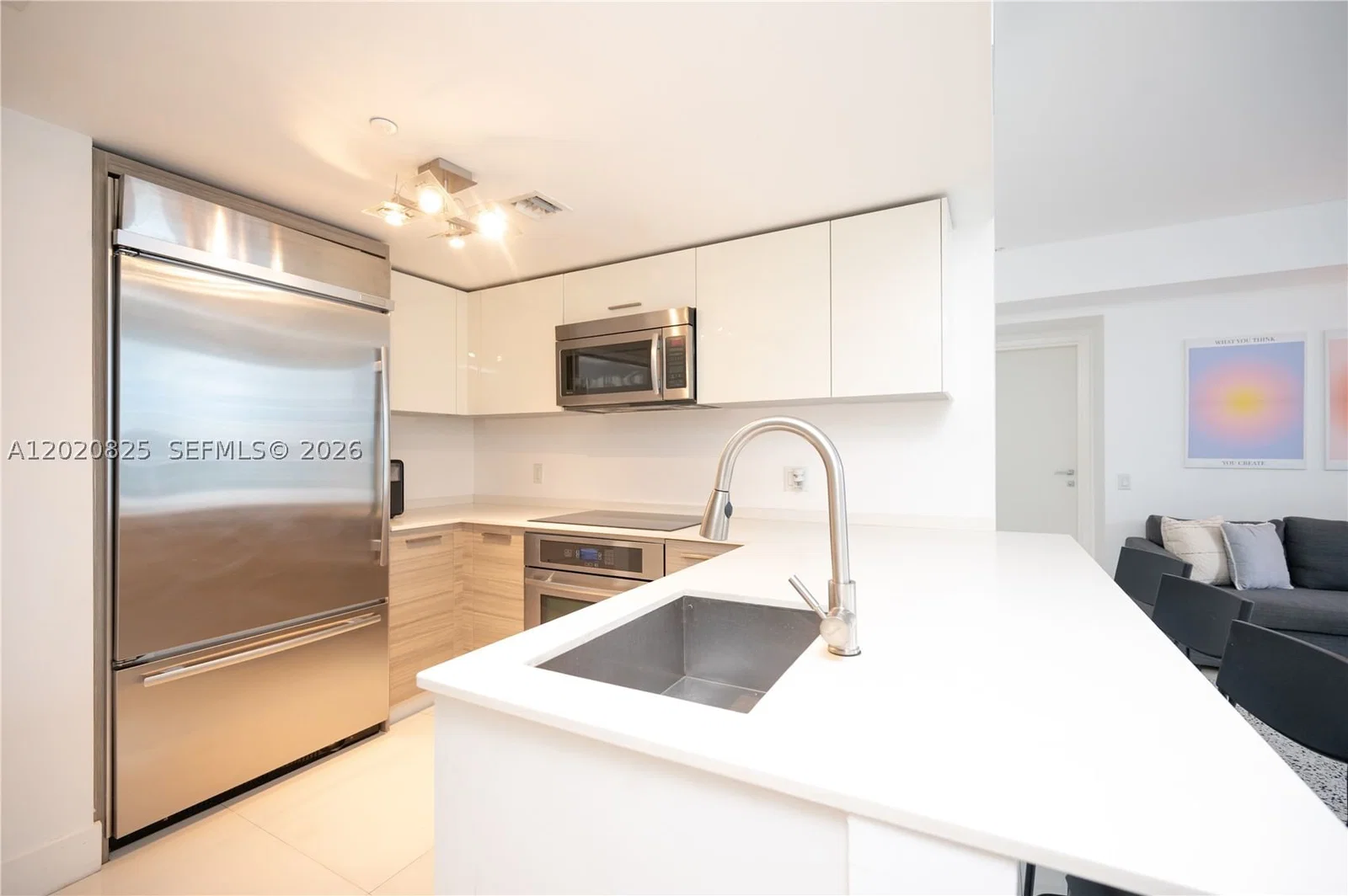 1-bedroom Condo — 1300 Brickell Bay Dr #1601, Miami, FL 33131