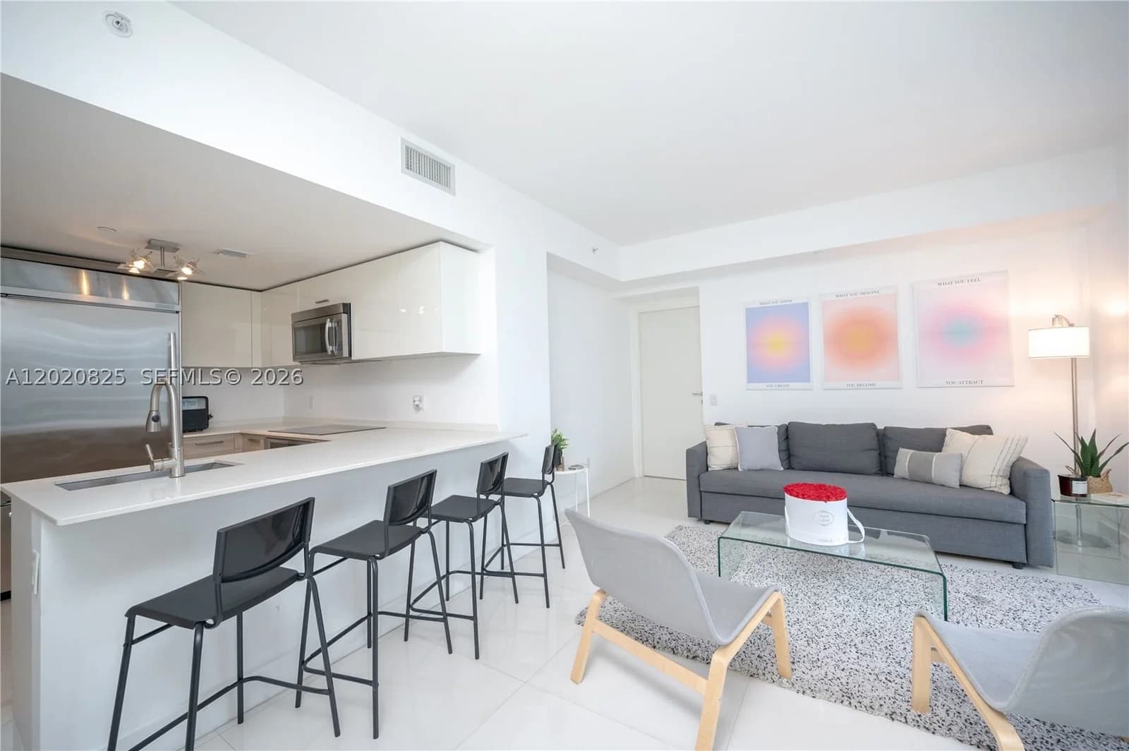 1-bedroom Condo — 1300 Brickell Bay Dr #1601, Miami, FL 33131