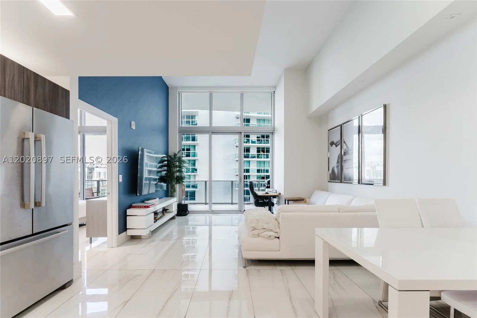 1-bedroom Condo — 488 18th St #1205, Miami, FL 33132