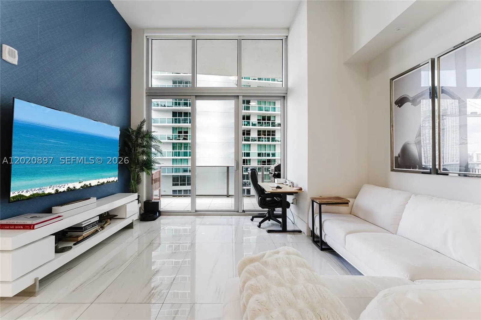 1-bedroom Condo — 488 18th St #1205, Miami, FL 33132