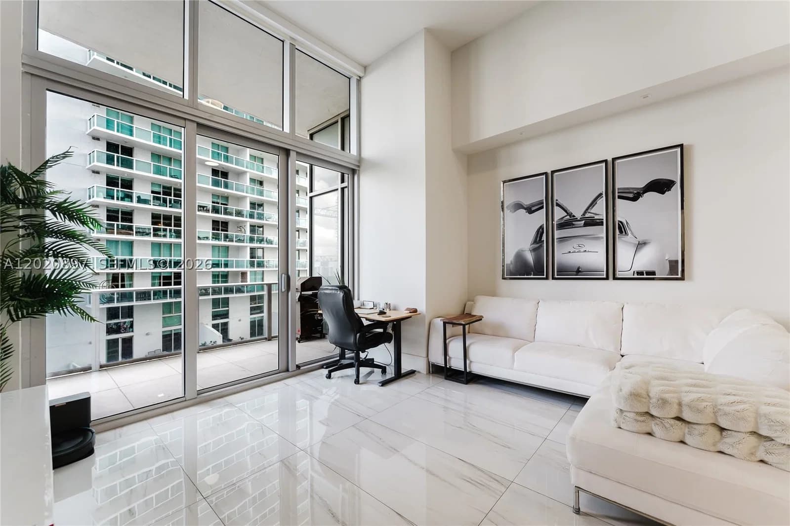 1-bedroom Condo — 488 18th St #1205, Miami, FL 33132
