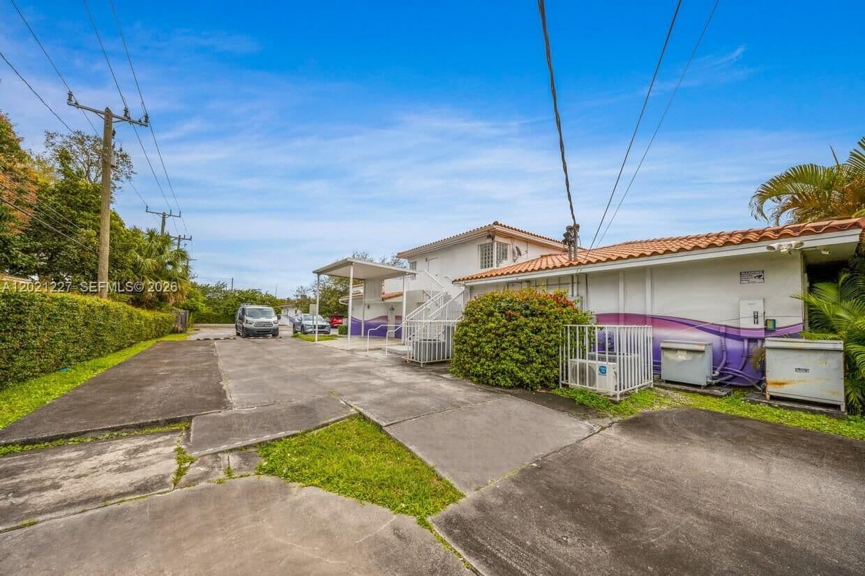Mülk — 49 49TH St, Miami Beach, FL 33012