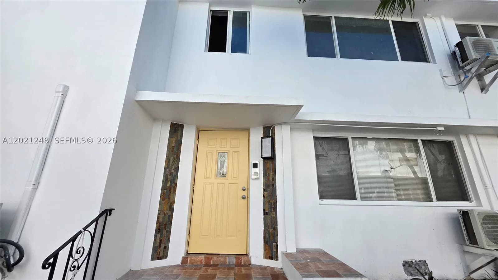 1-bedroom Apartment — 7629 Dickens Ave #7, Miami Beach, FL 33141
