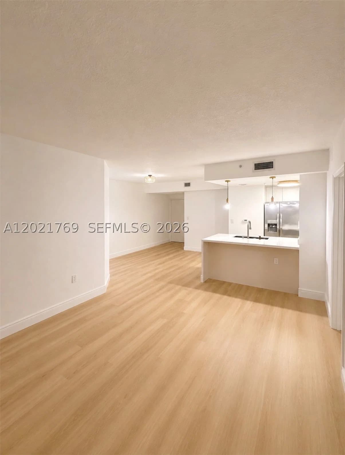 2-bedroom Condo — 275 18th St #910, Miami, FL 33132