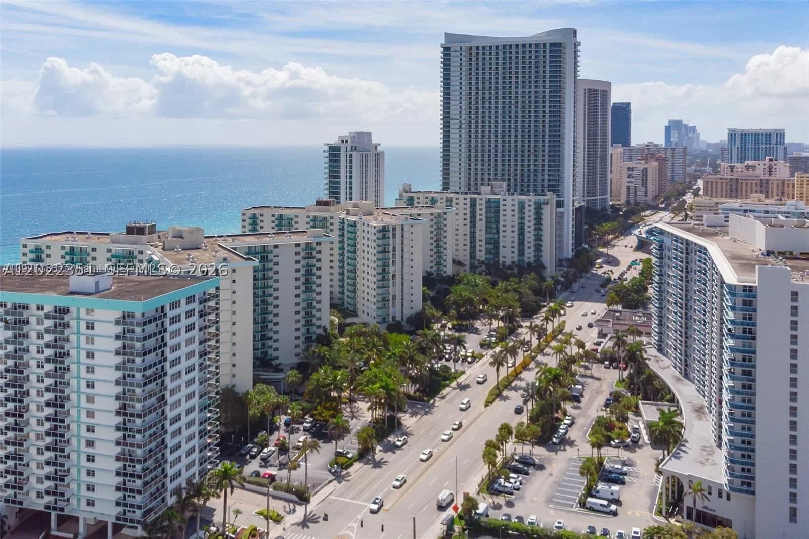 1+1 Condo — 3801 Ocean Dr #2Z, Hollywood, FL 33019