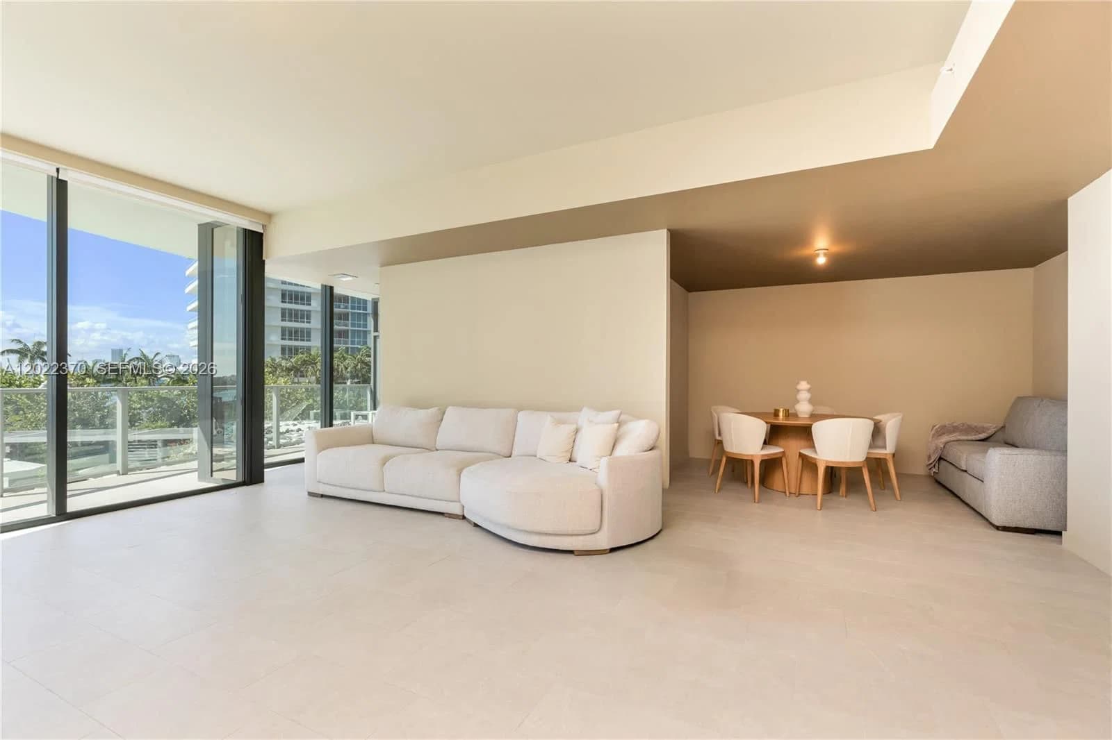 1-bedroom Condo — 500 Alton Rd #802, Miami Beach, FL 33139
