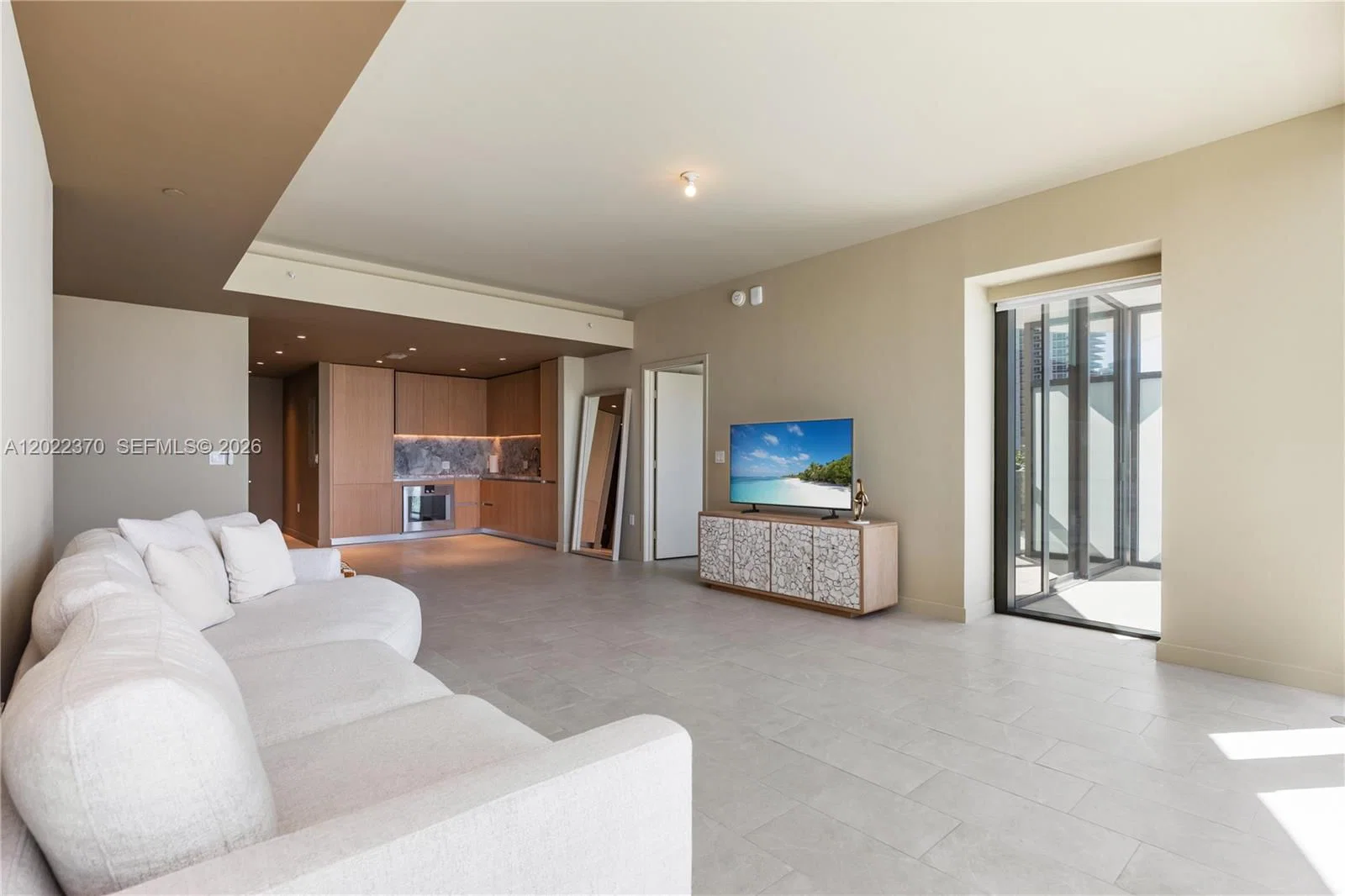 1-bedroom Condo — 500 Alton Rd #802, Miami Beach, FL 33139