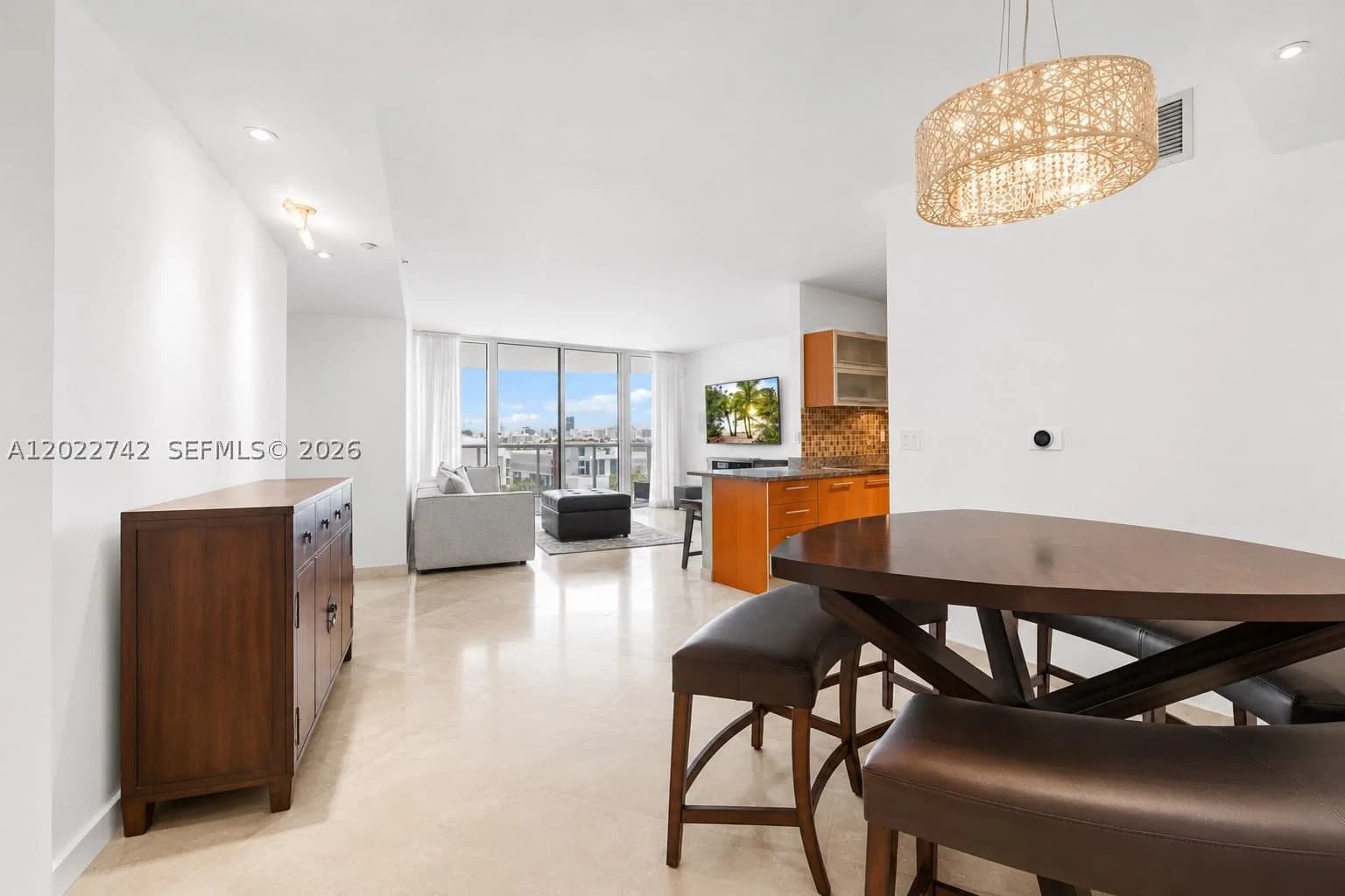 2+1 Condo — 400 Alton Rd #907, Miami Beach, FL 33139