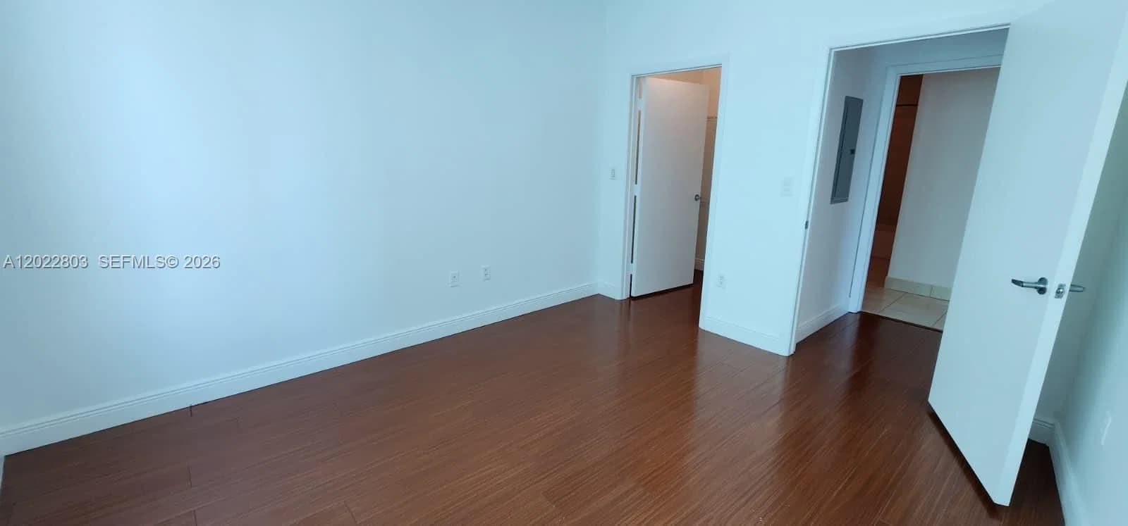 1+1 Condo — 1900 Bayshore Dr #3717, Miami, FL 33132