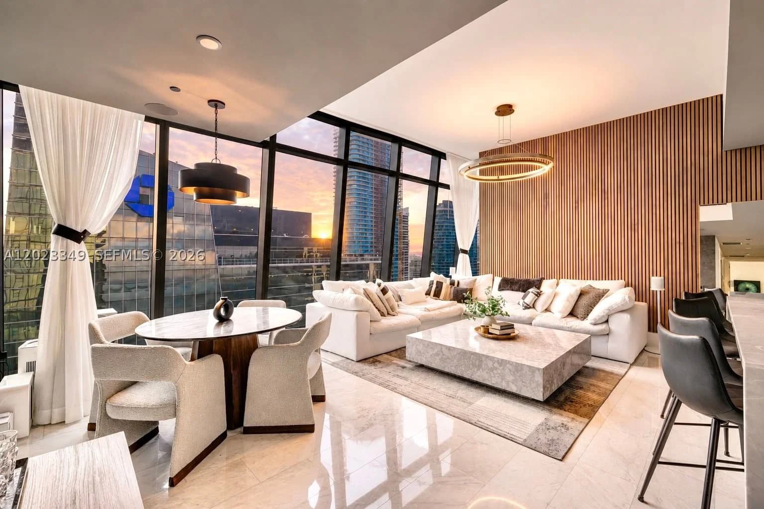 2-bedroom Condo — 1451 Brickell Ave #4304, Miami, FL 33131