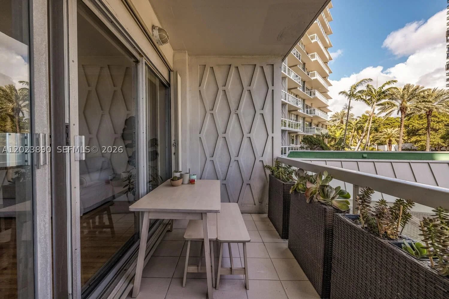2-bedroom Condo — 2451 Brickell Ave #2E, Miami, FL 33129