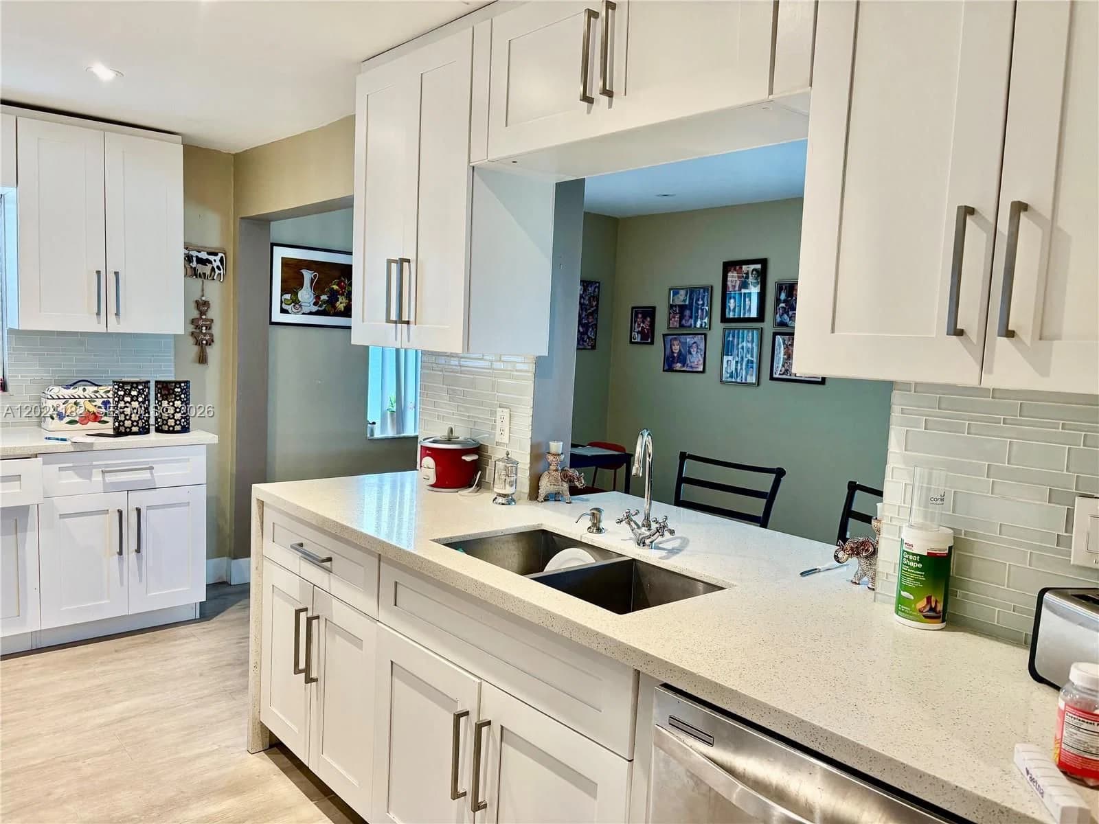 2+1 Müstakil ev — 8225 12th Ct, Plantation, FL 33322