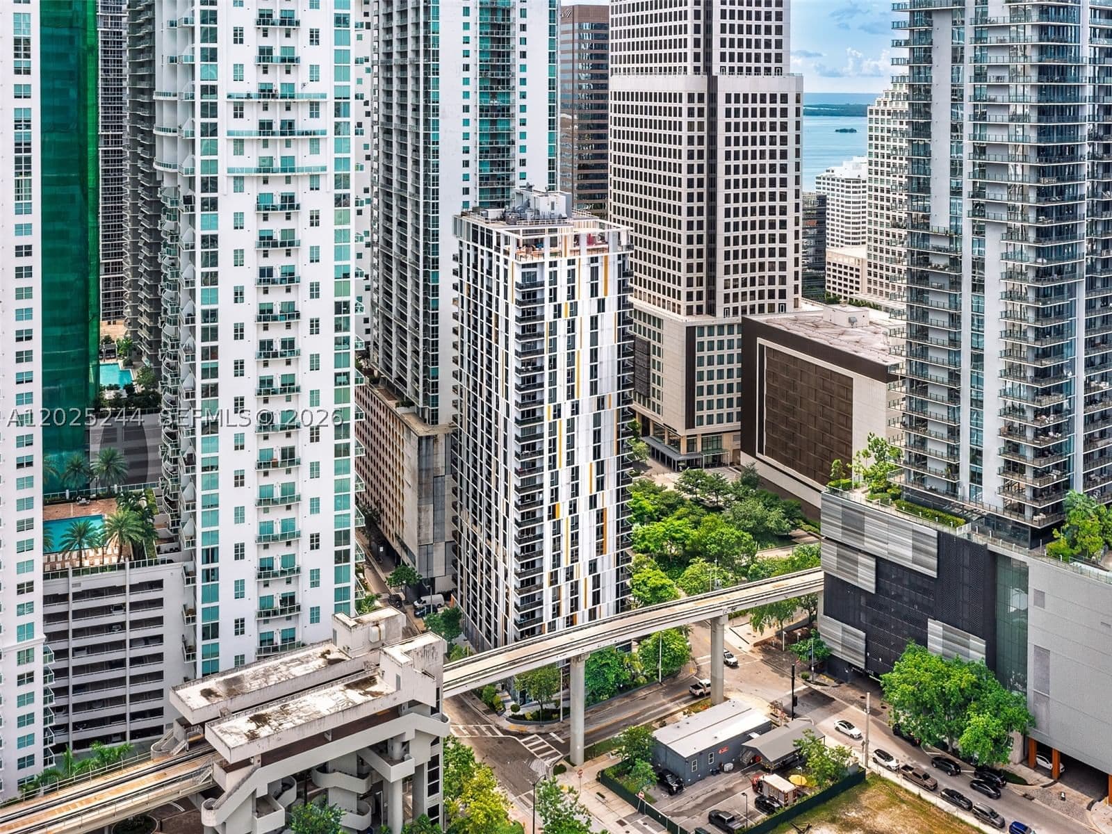 1+1 Condo — 31 6th St #2506, Miami, FL 33131