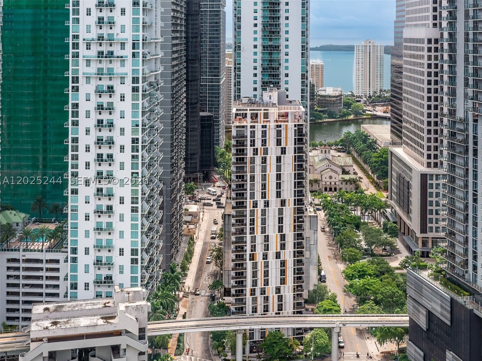 1+1 Condo — 31 6th St #2506, Miami, FL 33131